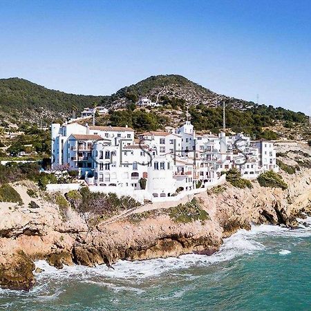 Apartamento Alojáte en una torre sobre el mar Sitges Exterior foto