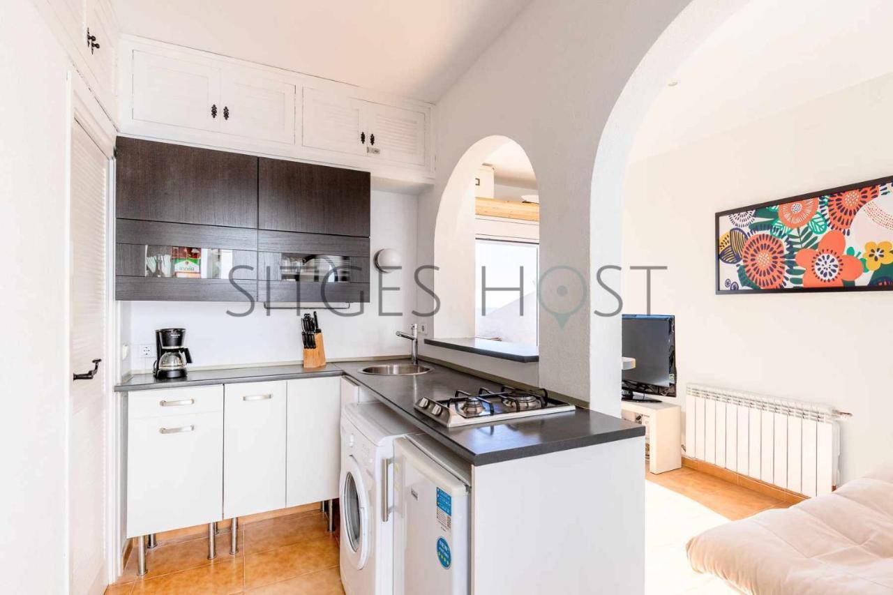 Apartamento Alojáte en una torre sobre el mar Sitges Exterior foto